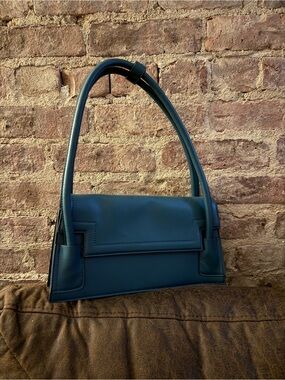 Classic Structured Shoulder Bag in Teal